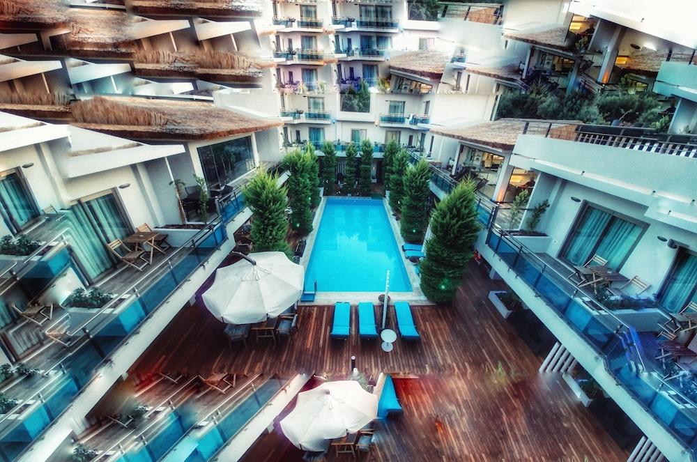The D Hotel Cesme Resort Buitenkant foto